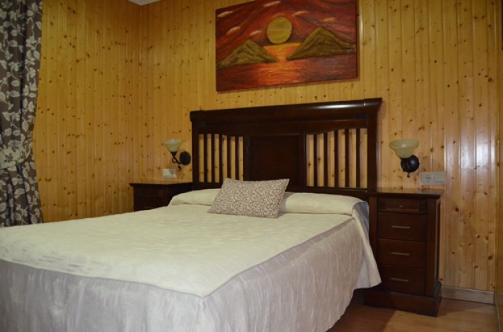 Bungalow 2 Dormitorios con literas - Cama Matrimonio