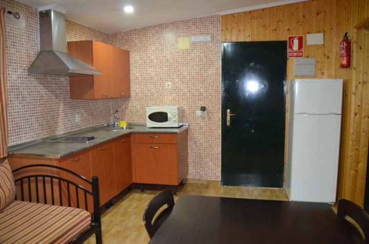 Bungalow 2 Bedrooms with Bunk Bed - Kitchen